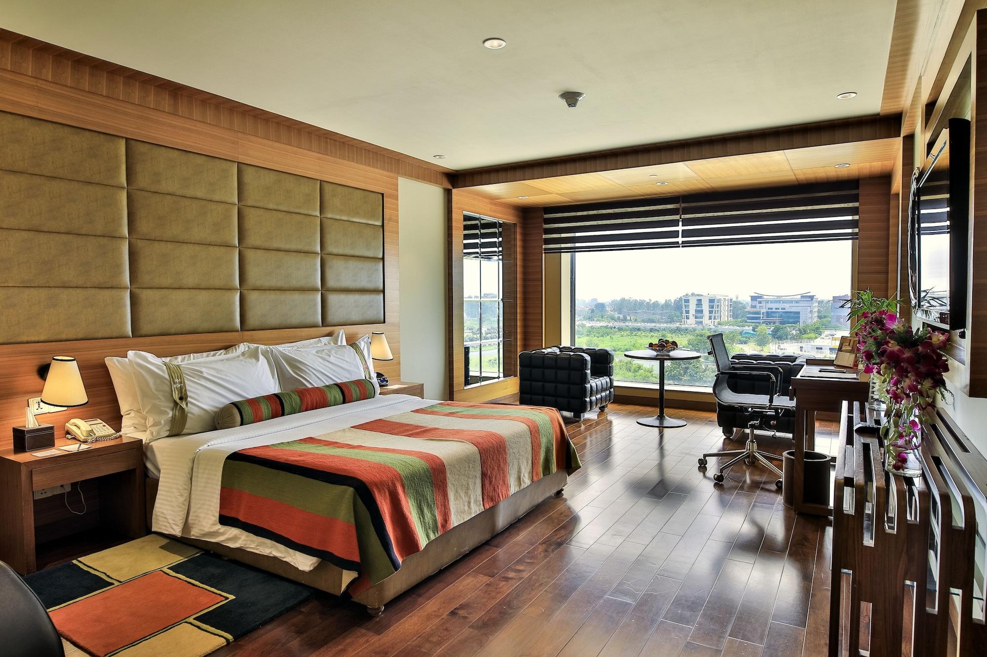 The Lalit 5* Chandigarh