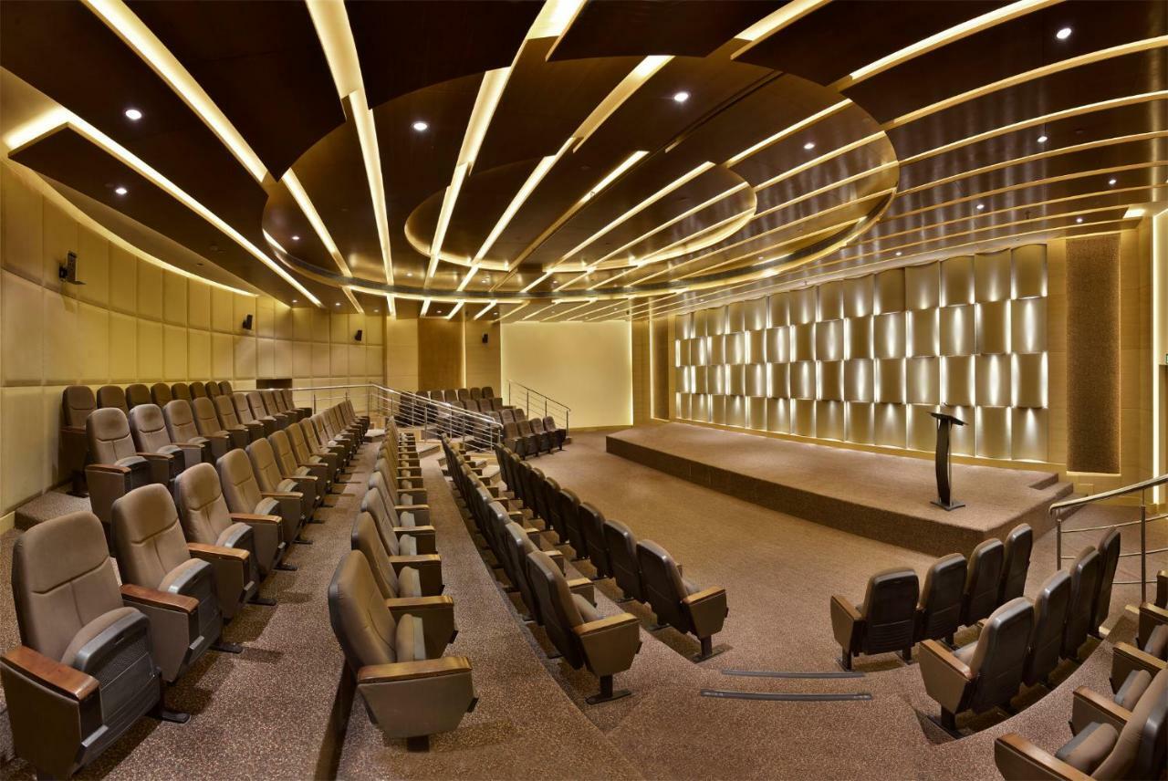 The Lalit Chandigarh